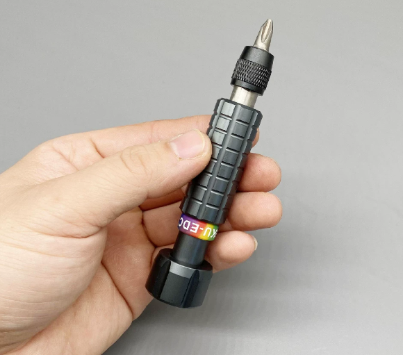 Obeng serbaguna 6.35mm dengan  - Speed Pourer Cap ulasan dan harga
